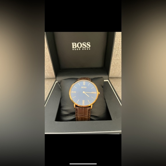 Hugo  Boss brown leather watch - Picture 6 of 14
